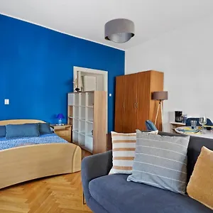 https://polias-small-studio-near-amphitheater.in-istria.net